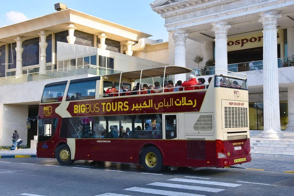Hop on tours in Dubai with Big Bus tours