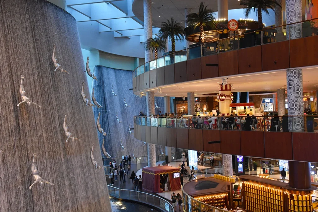 The waterfall in the Dubai Mall