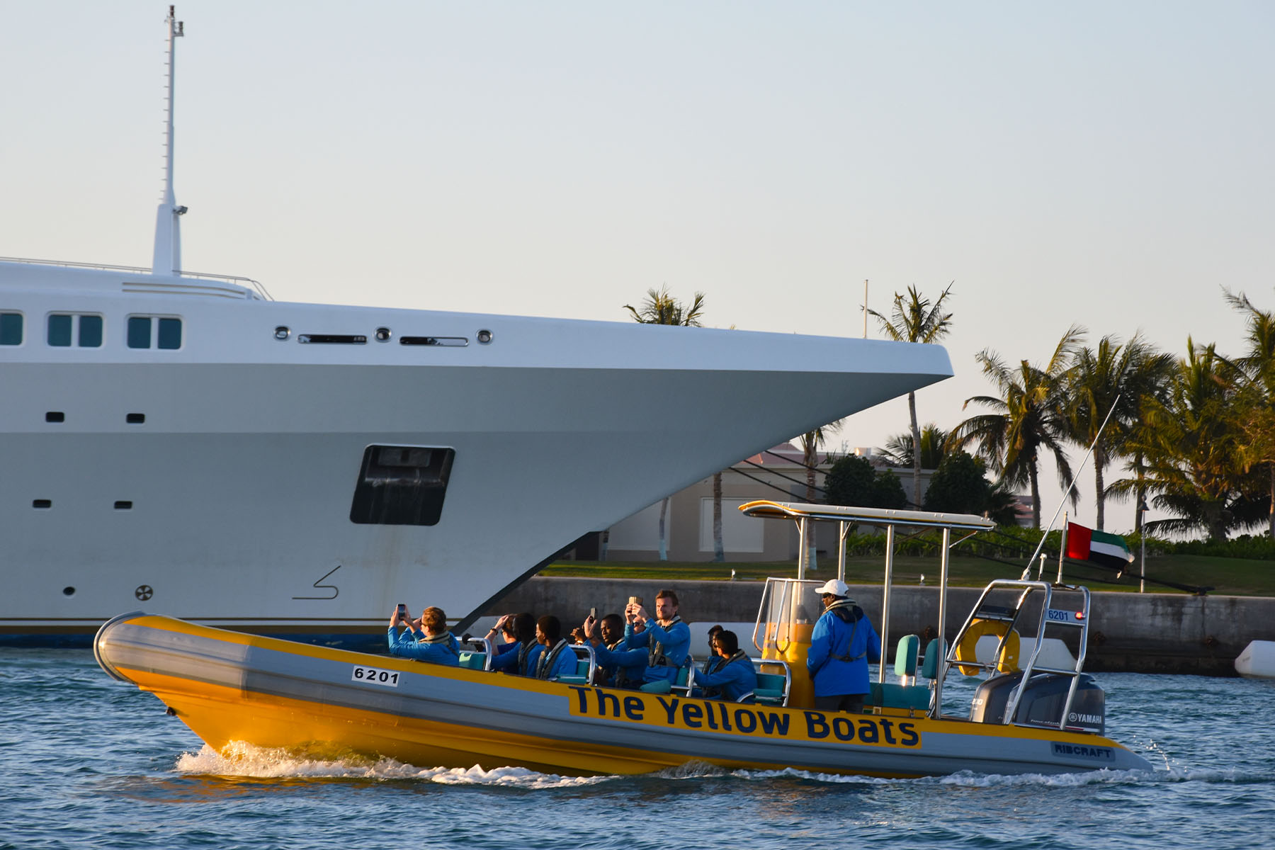 The Yellow Boats Sightseeing Tours in Dubai